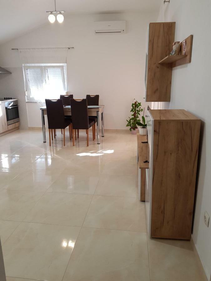 Apartman Andrea ซาดาร์ ภายนอก รูปภาพ